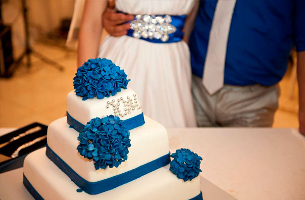 Свадебные торт синего цвета